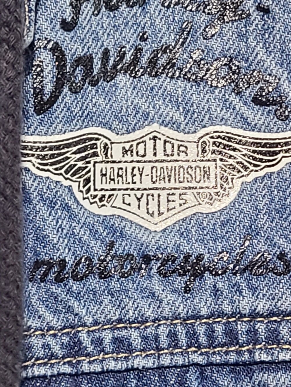 Harley-Davidson Medium Women's  Denim Hooded Jacket MKE, WI - Picture 8 of 12